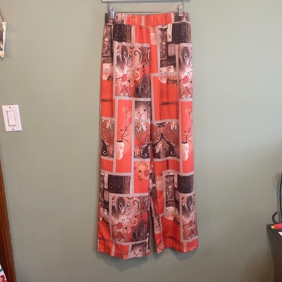 NWT DR Dressin Women Wide Leg Casual Summer Retro Scarf Print Pants Orange Small - Picture 1 of 6